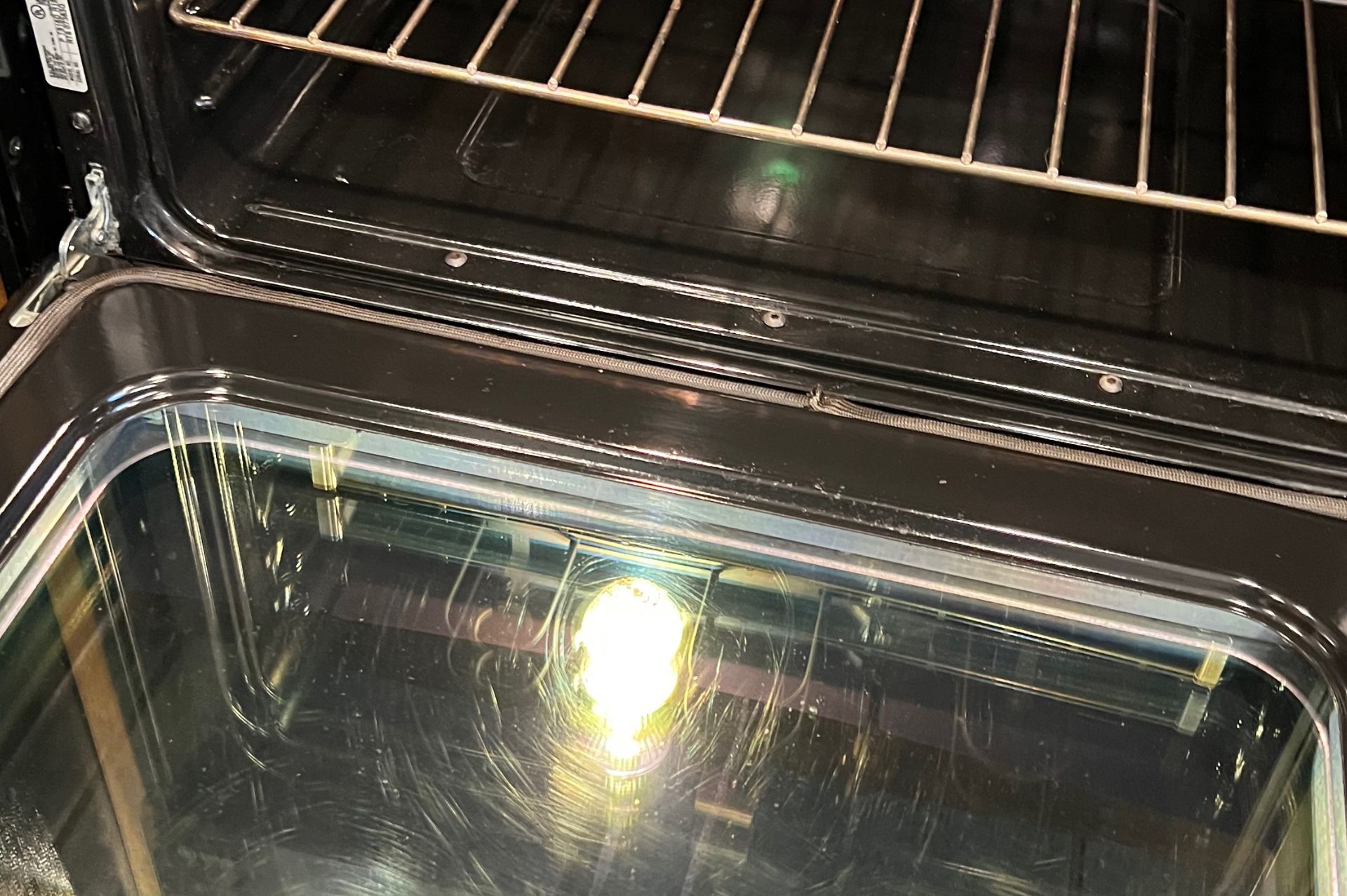 380b25d8-4a5b-4638-880f-5d8baf46e183